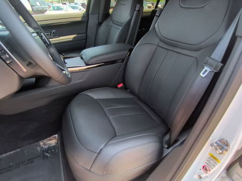 Used 2026 Land Rover Range Rover Sport SE AWD/4WD image 16