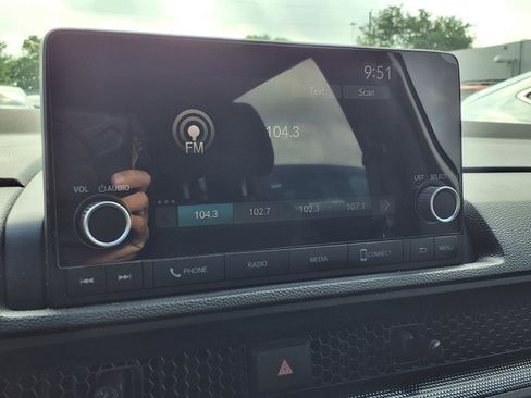 Used 2023 Honda CR-V Sport image 7