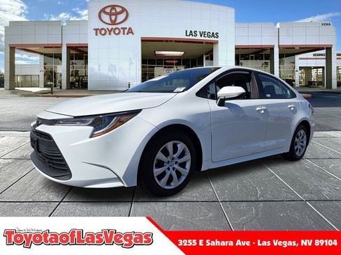 Certified 2025 Toyota Corolla LE image 1