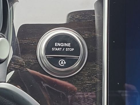 New 2026 Mercedes-Benz GLC 300 4MATIC image 17