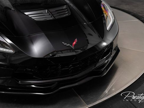 Used 2016 Chevrolet Corvette Z06 w/ 3LZ Preferred Equipment Group image 3