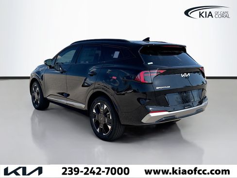 New 2026 Kia Sportage SX AWD/4WD image 2
