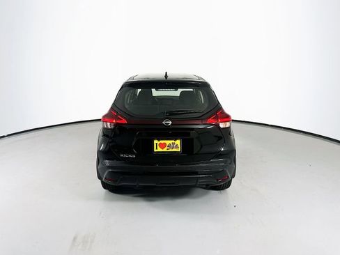 Used 2025 Nissan Kicks Play S FWD image 6