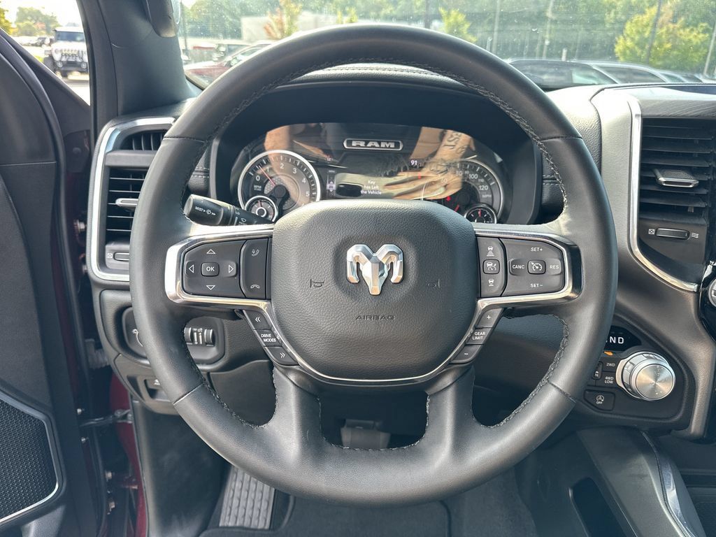 Used 2025 RAM 1500 Laramie AWD/4WD image 12
