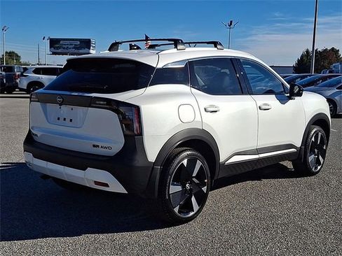 New 2026 Nissan Kicks SR w/ Cold Weather Package AWD/4WD image 37