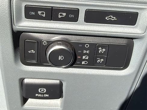 Certified 2021 Ford F150 XLT w/ Equipment Group 302A High image 31