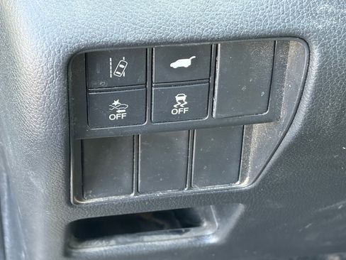 Used 2017 Honda CR-V EX-L image 10