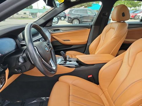 Used 2020 BMW 530e xDrive 530e xDrive iPerformance w/ Premium Package image 18