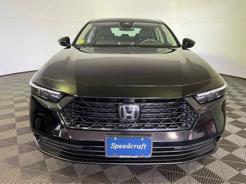 Used 2023 Honda Accord EX image 2