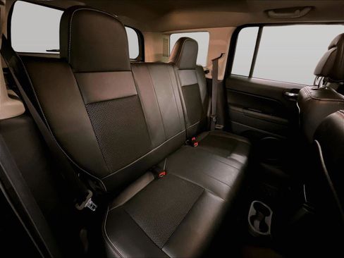 Used 2016 Jeep Patriot 75th Anniversary w/ Power Value Group FWD image 27