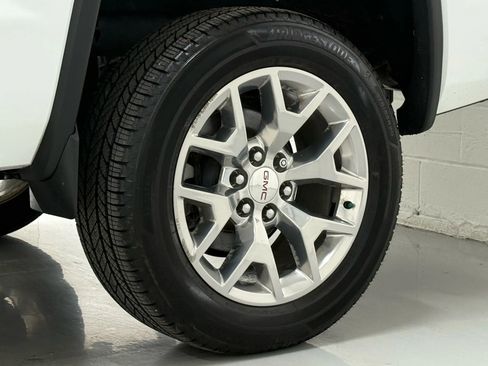 Used 2018 GMC Sierra 1500 SLT w/ Texas SLT Premium Package image 38