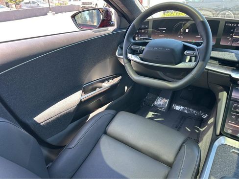 Used 2024 Lucid Air Touring AWD/4WD image 19