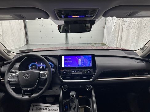 Used 2025 Toyota Grand Highlander Limited image 43