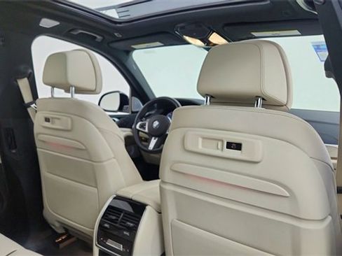 Used 2023 BMW X5 M50i w/ Executive Package image 27