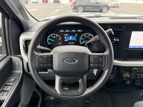 Certified 2025 Ford F250 XLT image 15