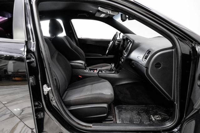 Used 2018 Dodge Charger R/T RWD image 34