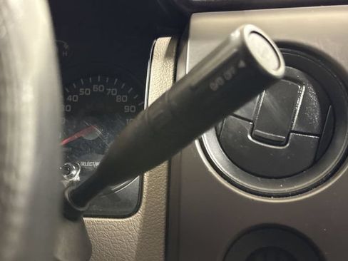 Used 2010 Ford F150 STX AWD/4WD image 16