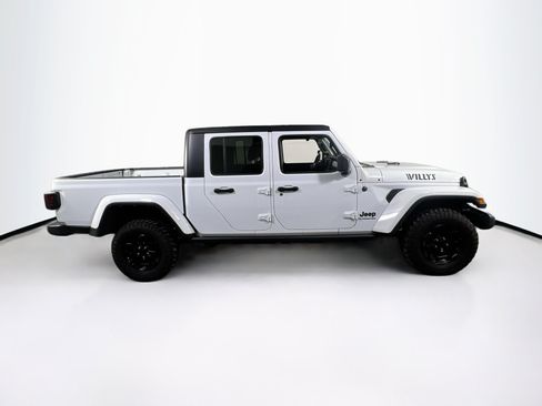 Used 2022 Jeep Gladiator Sport AWD/4WD image 4
