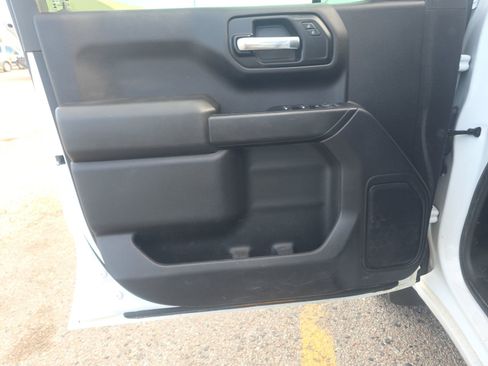 Used 2024 Chevrolet Silverado 1500 W/T w/ WT Value Package AWD/4WD image 17