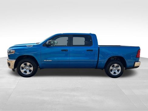 Used 2025 RAM 1500 Big Horn AWD/4WD image 2