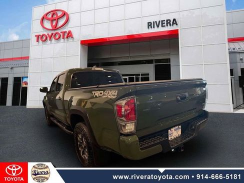 Used 2021 Toyota Tacoma TRD Off-Road w/ TRD Premium Off Road Package AWD/4WD image 7