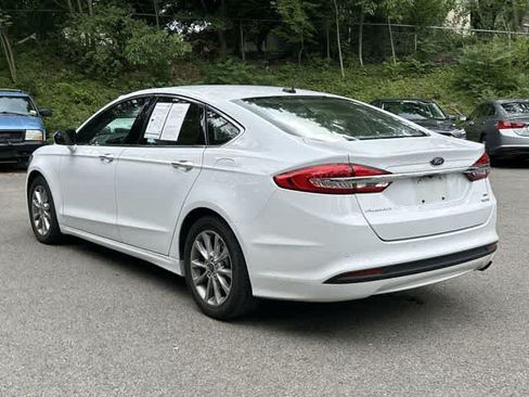Used 2017 Ford Fusion SE FWD image 20
