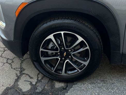 Used 2025 Chevrolet TrailBlazer LT image 33