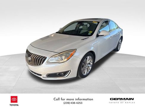 Used 2016 Buick Regal image 1