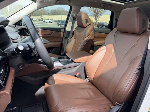 Used 2023 Acura MDX Technology image 16