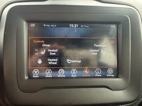 Used 2020 Jeep Renegade Trailhawk w/ Cold Weather Group AWD/4WD image 43