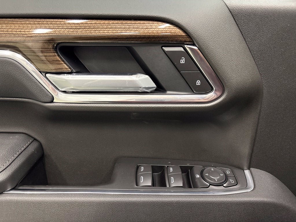 New 2026 Chevrolet Silverado 1500 RST AWD/4WD image 17