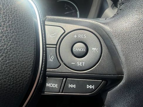 Used 2019 Toyota RAV4 Limited w/ Cold Weather Package AWD/4WD image 28