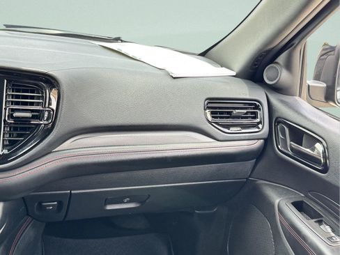 Used 2023 Dodge Durango GT RWD image 19