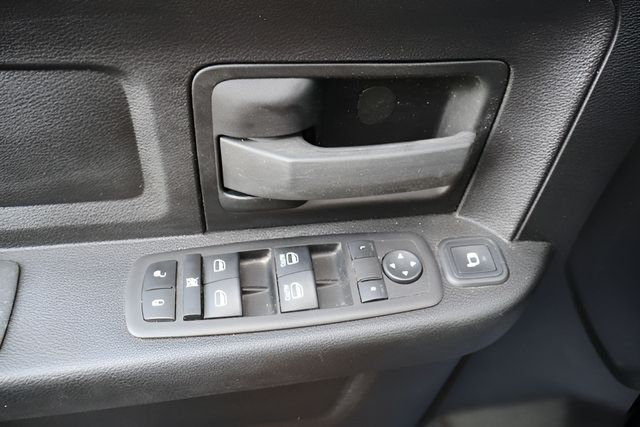 Used 2023 RAM 3500 Tradesman w/ Chrome Appearance Group AWD/4WD image 19