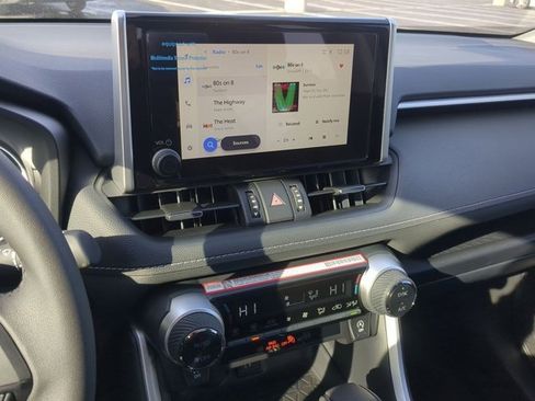 Used 2025 Toyota RAV4 XLE Premium image 12