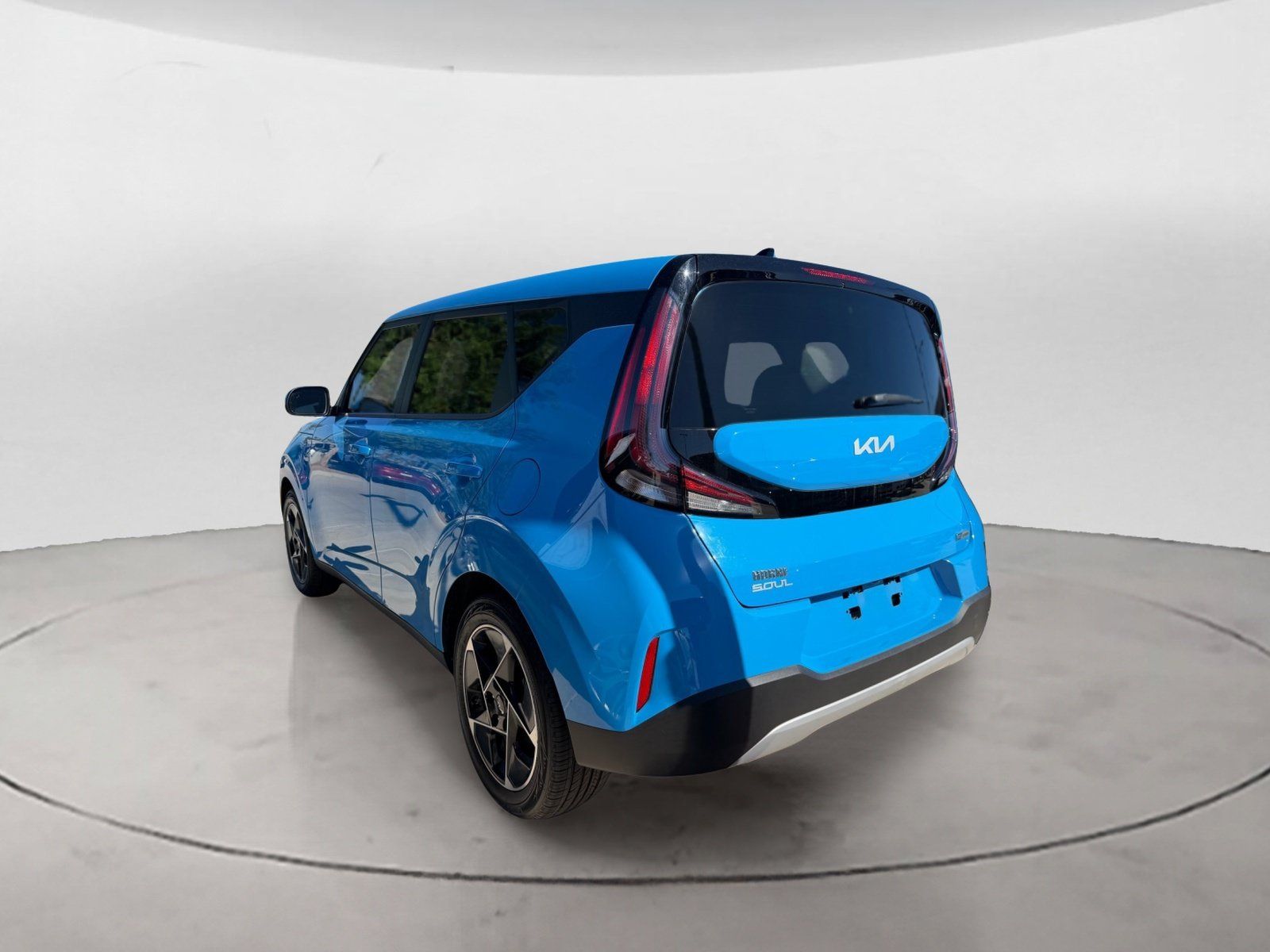 Used 2024 Kia Soul EX FWD image 4