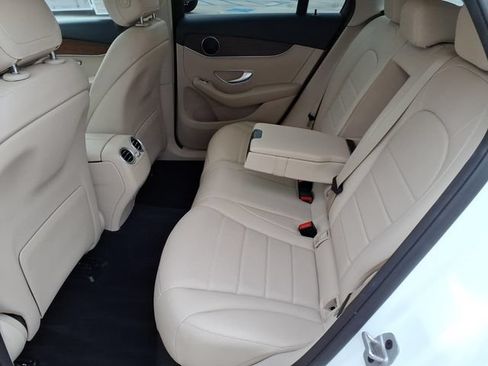 Used 2022 Mercedes-Benz GLC 300 image 18