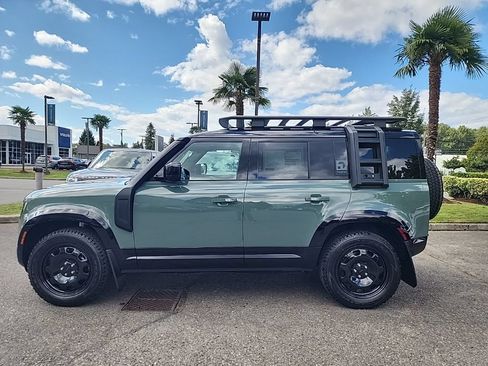 New 2026 Land Rover Defender 110 Trophy Edition AWD/4WD image 2