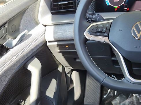 New 2025 Volkswagen Tiguan S image 27