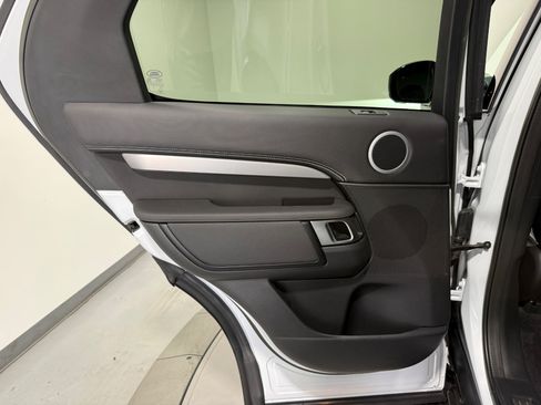 Used 2023 Land Rover Discovery S R-Dynamic AWD/4WD image 54
