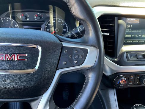 Used 2019 GMC Acadia SLE FWD image 20