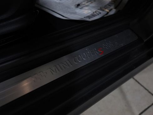 Used 2018 MINI Cooper S FWD image 25