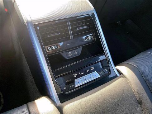 Used 2020 BMW 840i Gran Coupe w/ M Sport Package image 25
