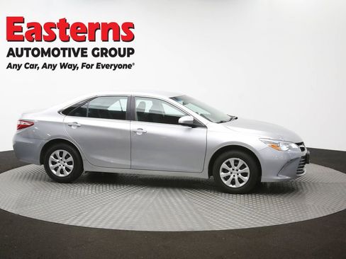 Used 2017 Toyota Camry LE FWD image 45