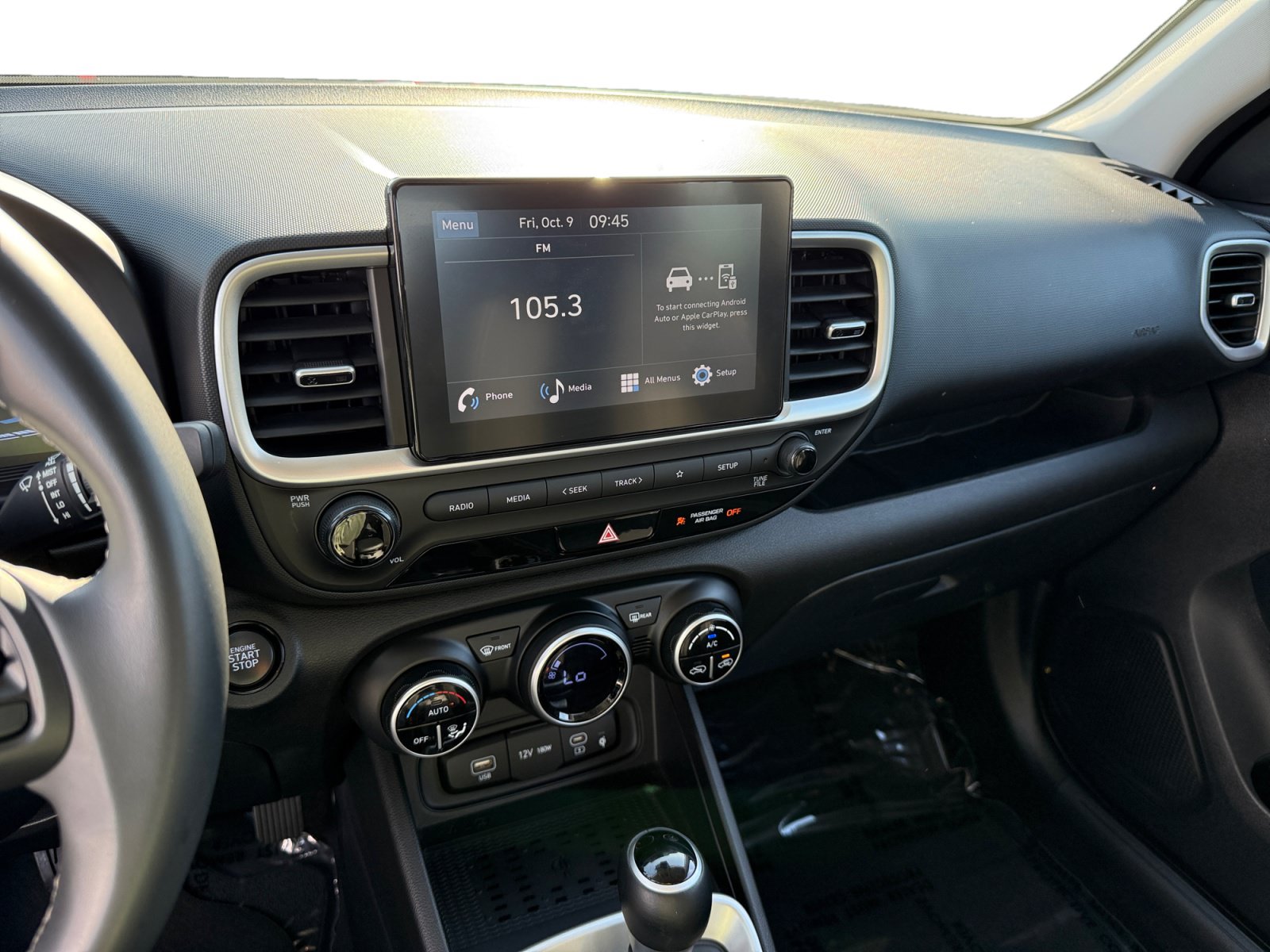 Certified 2026 Hyundai Venue SEL FWD image 12