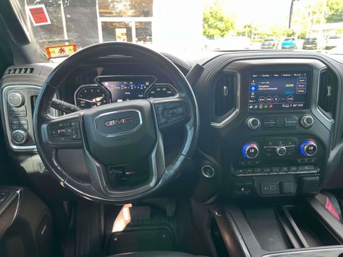 Used 2021 GMC Sierra 1500 AT4 w/ AT4 Value Package AWD/4WD image 19