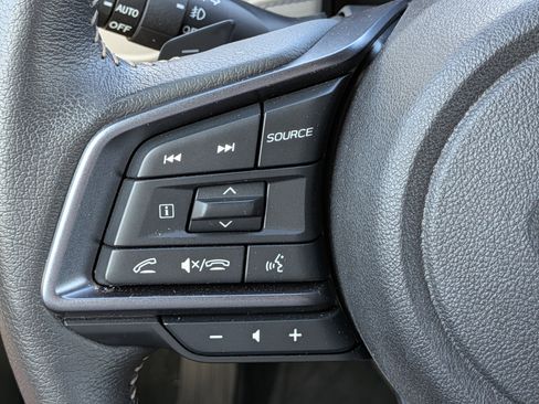 Certified 2025 Subaru Forester Limited image 25