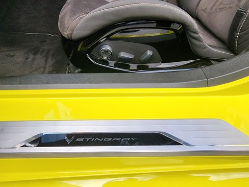 Used 2023 Chevrolet Corvette 3LT w/ Z51 Performance Package image 20