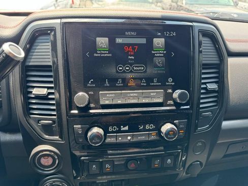 Used 2023 Nissan Titan PRO-4X w/ Pro-4x Convenience Package AWD/4WD image 21