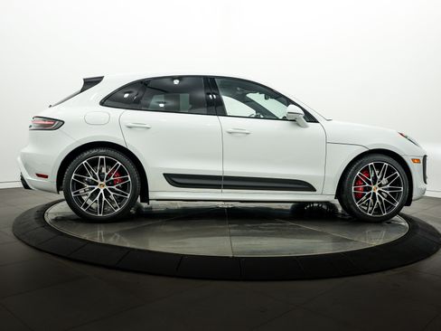 Certified 2022 Porsche Macan GTS AWD/4WD image 8